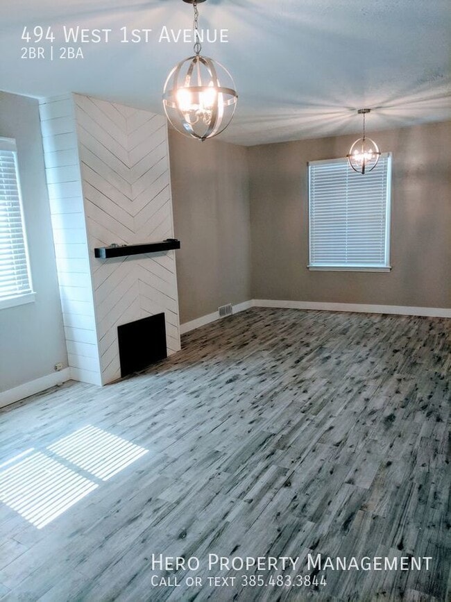 Building Photo - 494 W 1st Ave