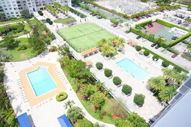 Building Photo - 2851 NE 183rd St