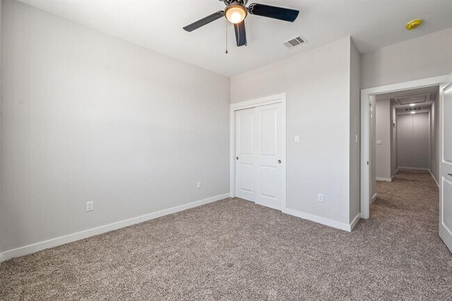 Building Photo - 532 Galt Dr