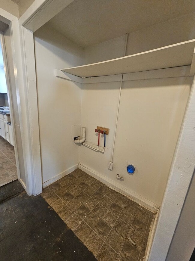 Building Photo - There is a $25 fee for the application and everyone over 18 needs to fill out their own application.