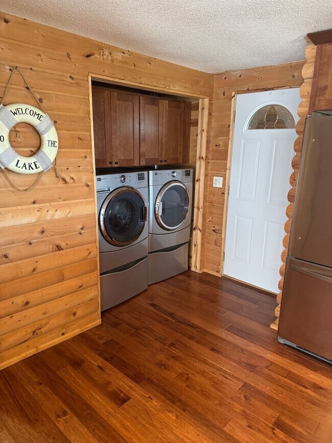 Building Photo - Your Summer Sanctuary on Big Pelican Lake