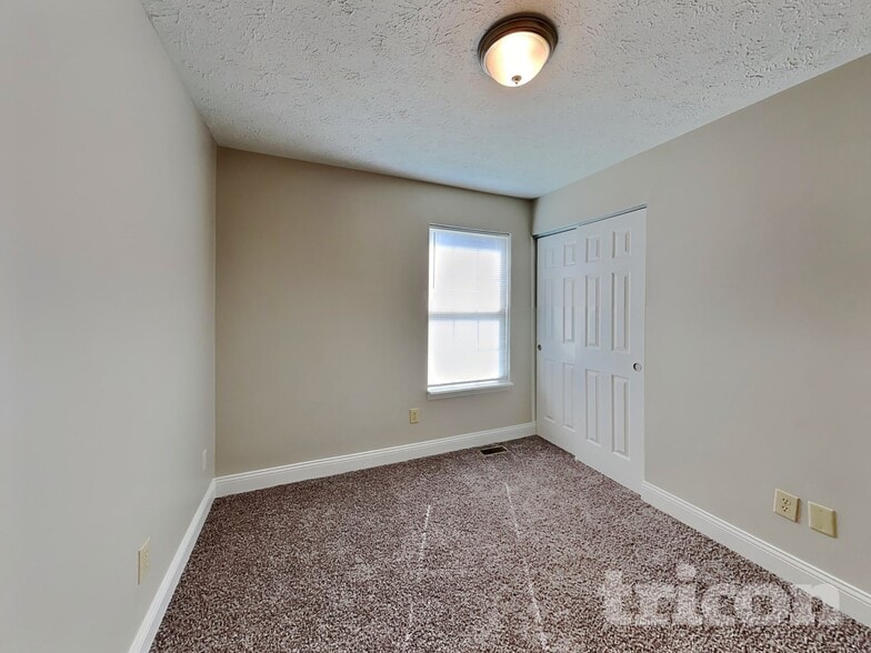 Building Photo - 277 N Odell St