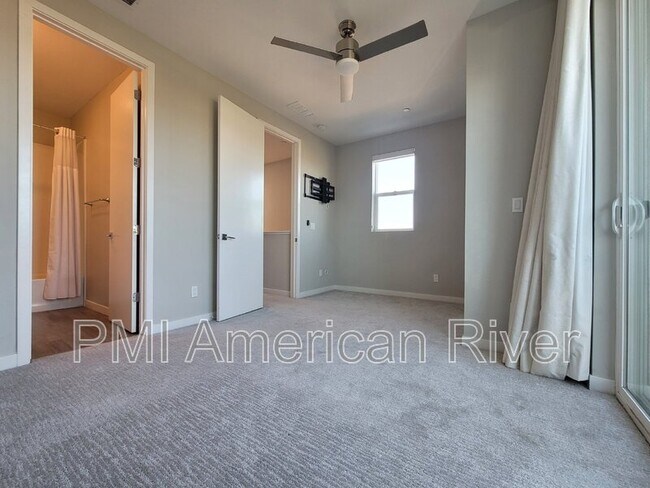 Building Photo - 3348 S St