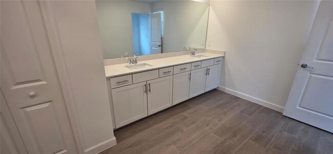 Building Photo - 5310 Calypso Ct