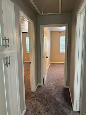 Building Photo - 4200 Oak Country Dr