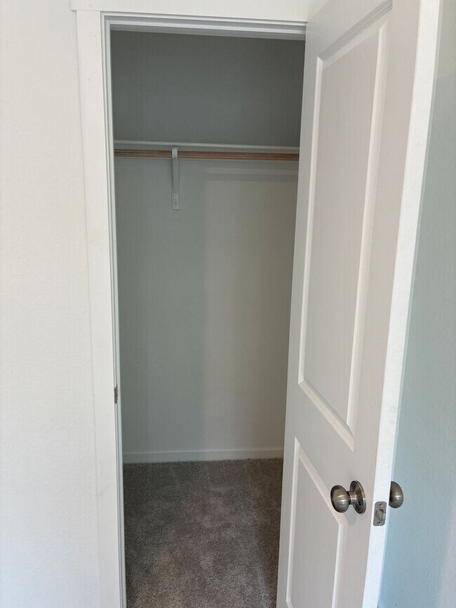 Building Photo - Charming 4 beds 2 baths in San Antonio!