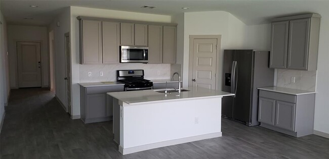 Building Photo - 8003 Borland Ct
