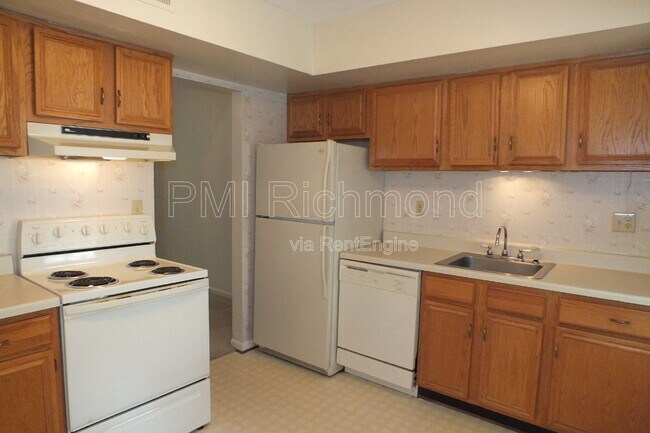 Building Photo - 1623 Congressional Ct