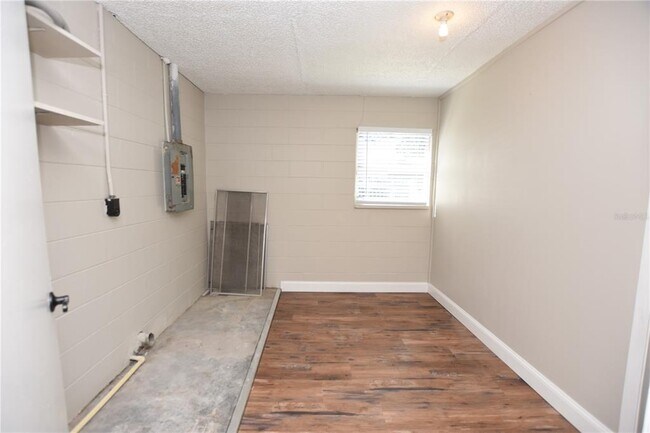 Building Photo - 1224 Waterview Blvd E