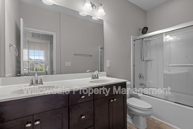 Building Photo - 4107 Bluff Oak Dr