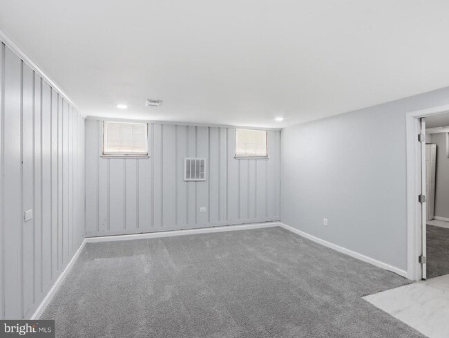 Building Photo - 5112 Crosswood Ave