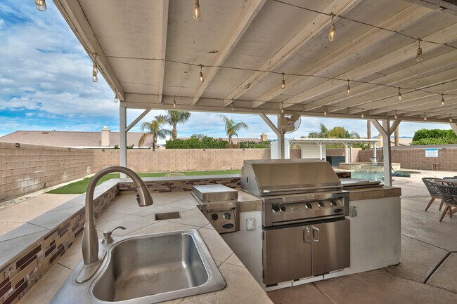 Building Photo - 81358 Avenida Blanca