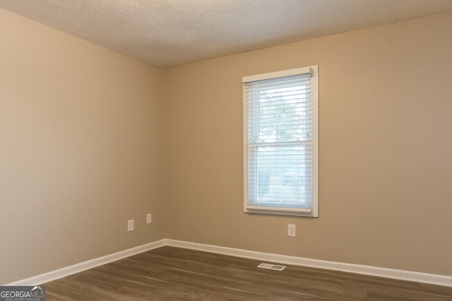 Building Photo - 4178 S Martin Way