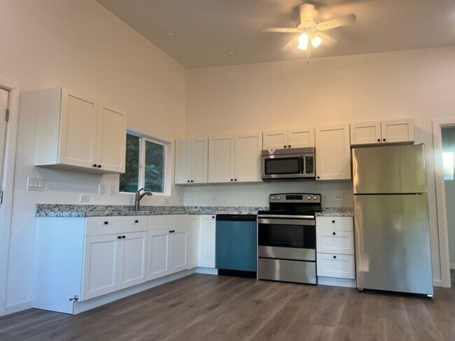 Building Photo - 837 Kili Pl