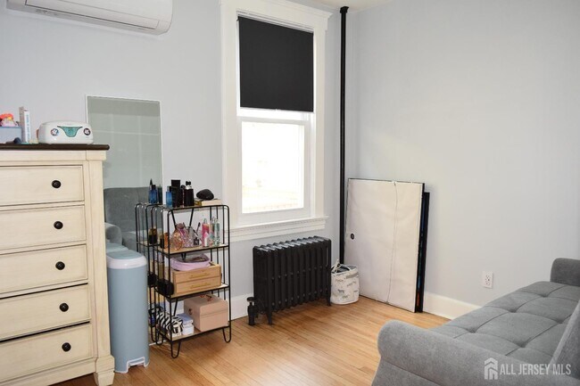 Building Photo - 157 Camden St