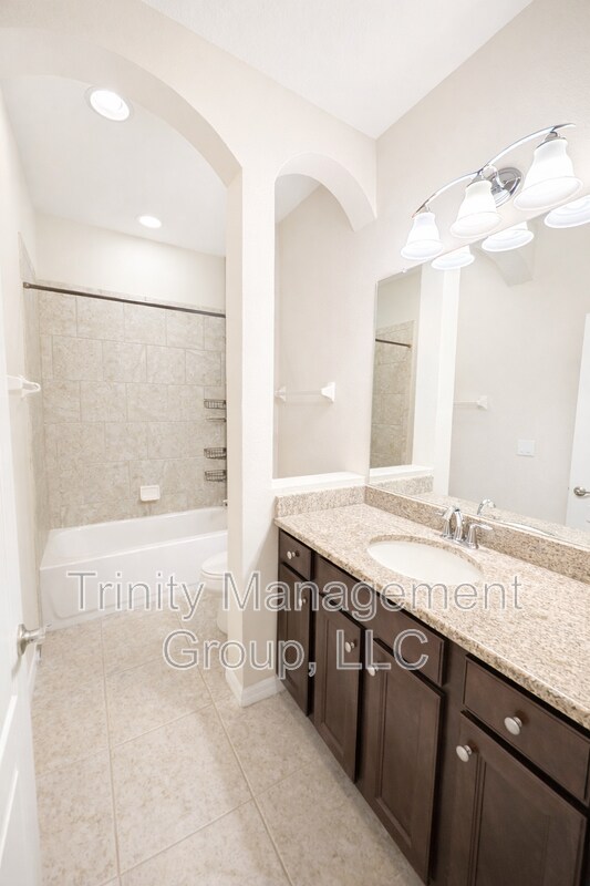 Building Photo - 10383 Machrihanish Cir