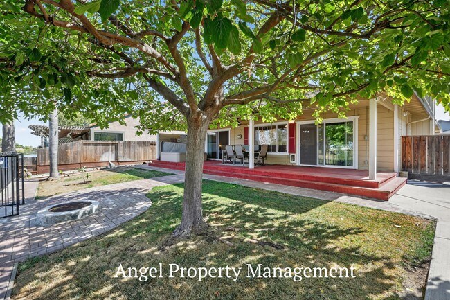 Building Photo - 4790 Discovery Point