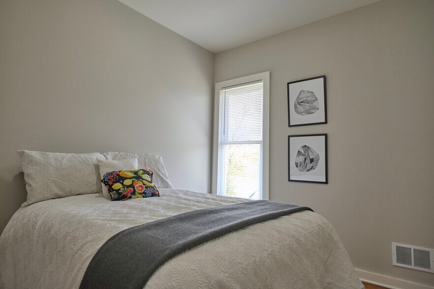2nd Bedroom - 644 Marston St