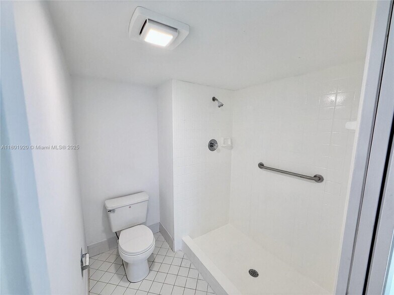 Building Photo - 12650 SW 15th St