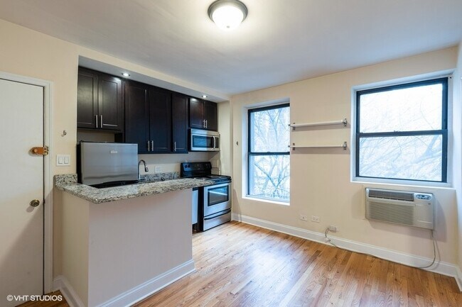 Building Photo - 1430 N Dearborn Pkwy