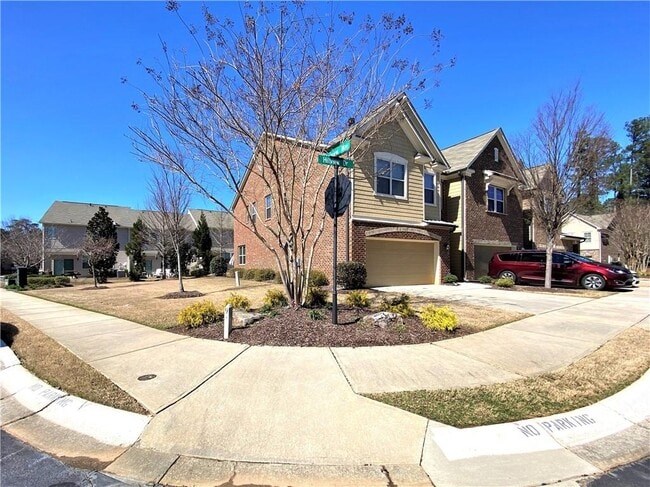 Building Photo - 2186 Hillview Dr NE