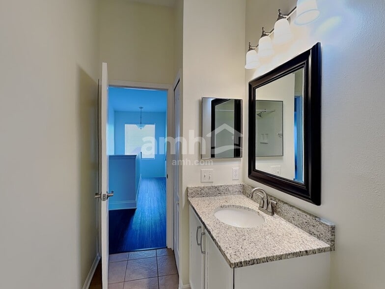 Building Photo - 12646 Evington Point Dr