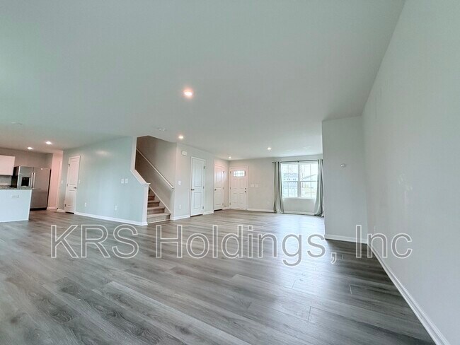 Building Photo - 379 Hunting Wood Dr