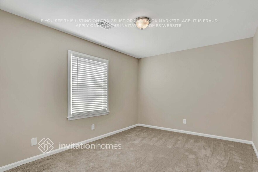 Building Photo - 4252 Hambrick Way