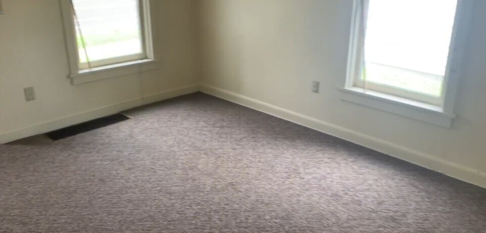 Building Photo - 717 Water St