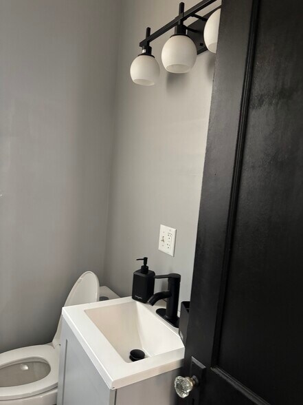 1st Floor Bathroom - 5480 Claxton Ave