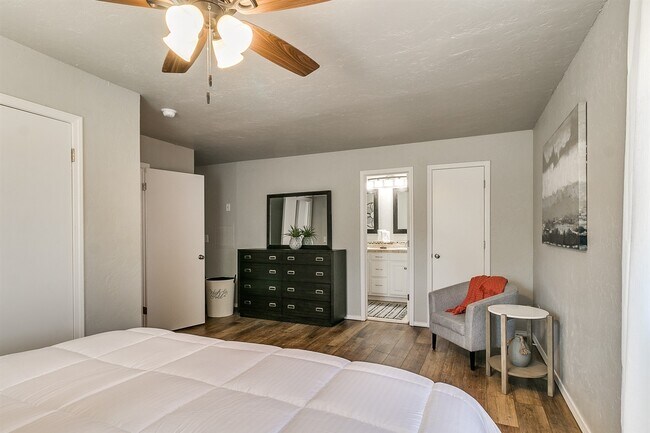 Building Photo - 1809 Ketch Dr