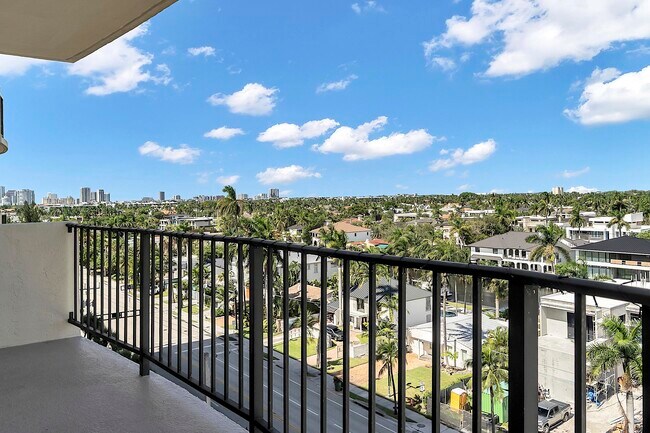 Building Photo - 2500 E Las Olas Blvd