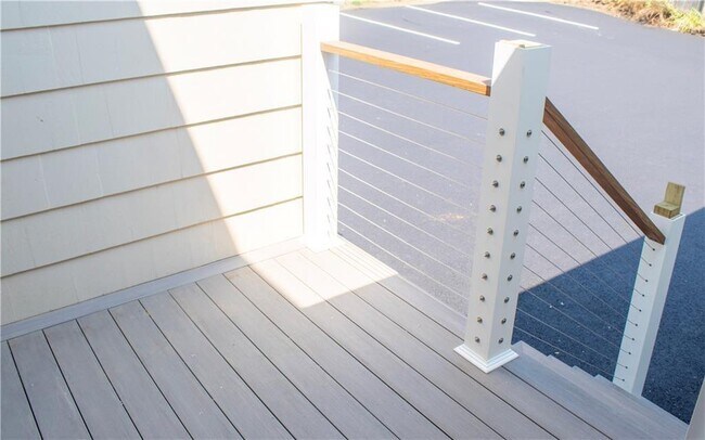 Building Photo - 118 Ruggles Ave