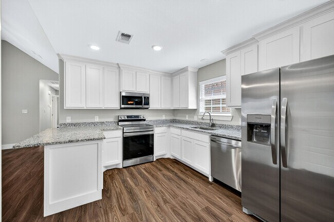 Building Photo - 1016 Ray Dr