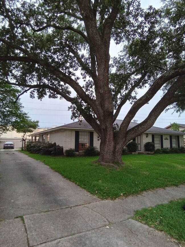 Building Photo - ****SHREVE iSLAND****