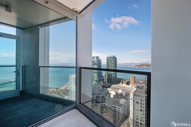 Building Photo - 401 Harrison St