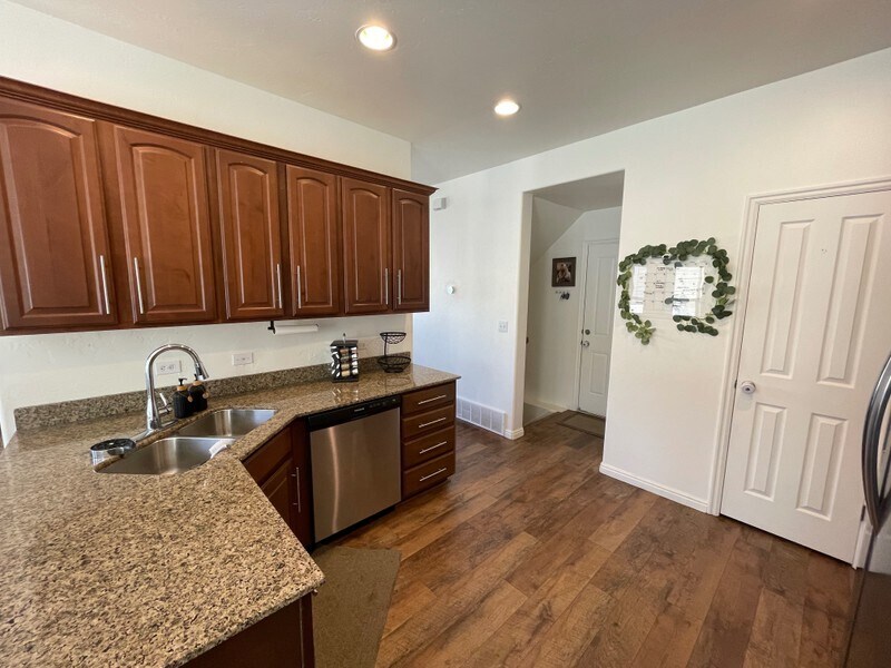 Building Photo - 13672 S 4805 W
