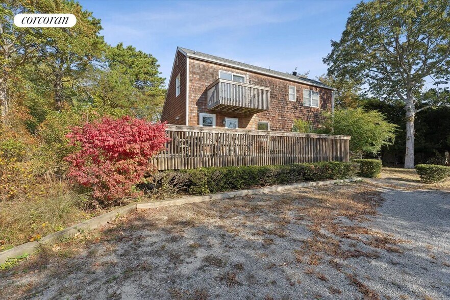 Building Photo - 20 Magee Dr