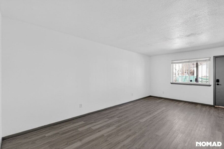 Building Photo - 1133 Kentucky St SE