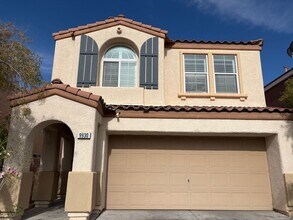 Building Photo - Beautiful 4 Bedroom Home in Mountains Edge!