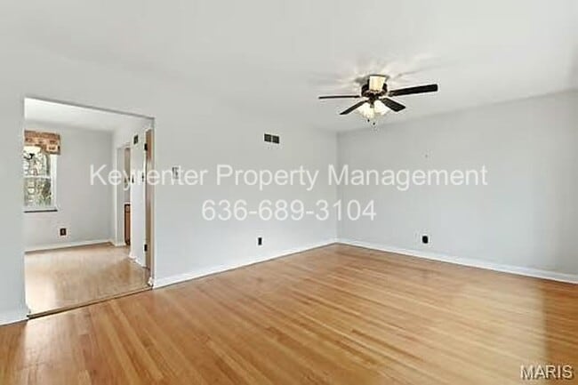 Building Photo - Spacious Updated 3-Bedroom Home in Prime Location