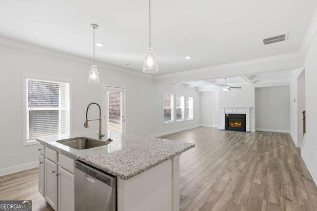 Building Photo - 1612 Dover Creek Ln