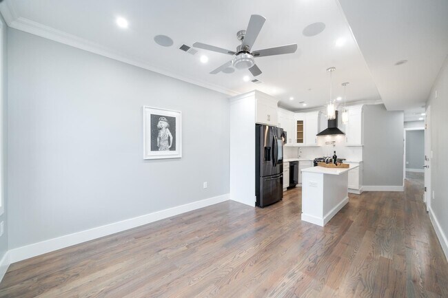 Building Photo - 195 Liberty Ave