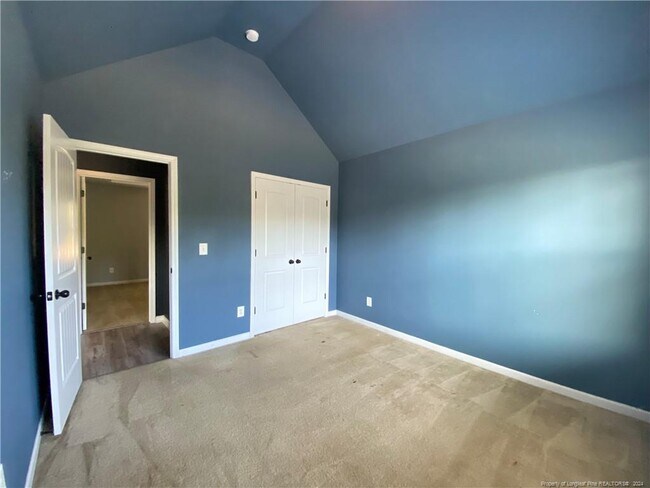 Building Photo - 199 Skycroft Dr