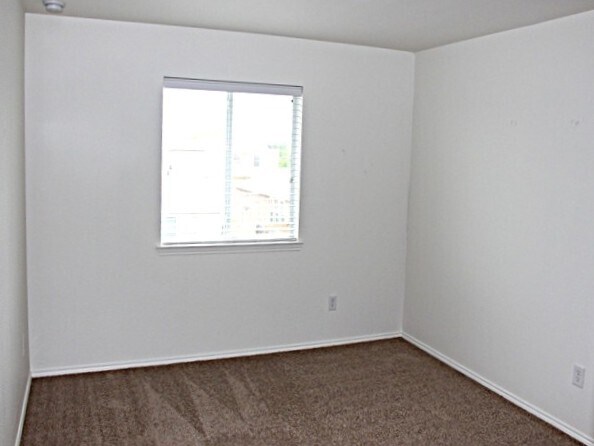 Building Photo - 9213 Whistlewood Dr