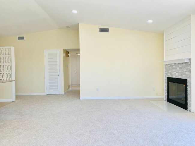Building Photo - 5277 Mt Ararat Dr