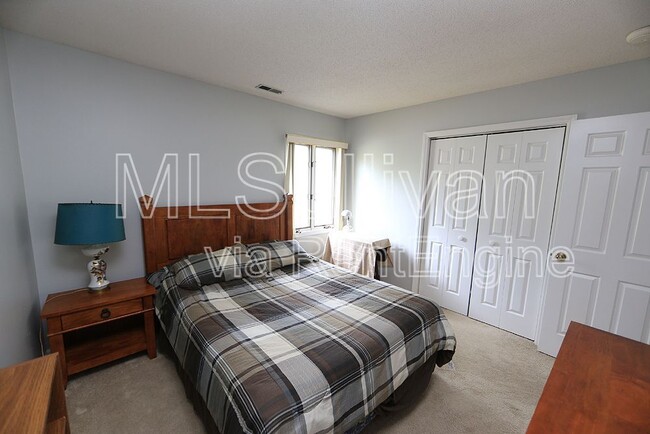 Building Photo - 4320 Beechnut Ln