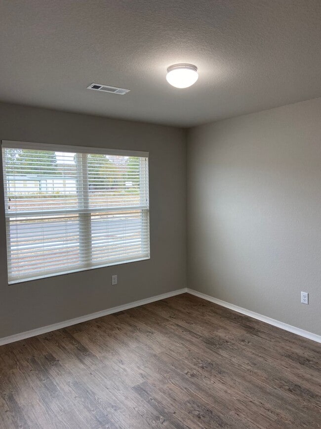 Building Photo - Now Pre-Leasing — Spacious 4 Bedroom, 2 Bath Home in Conrad Court