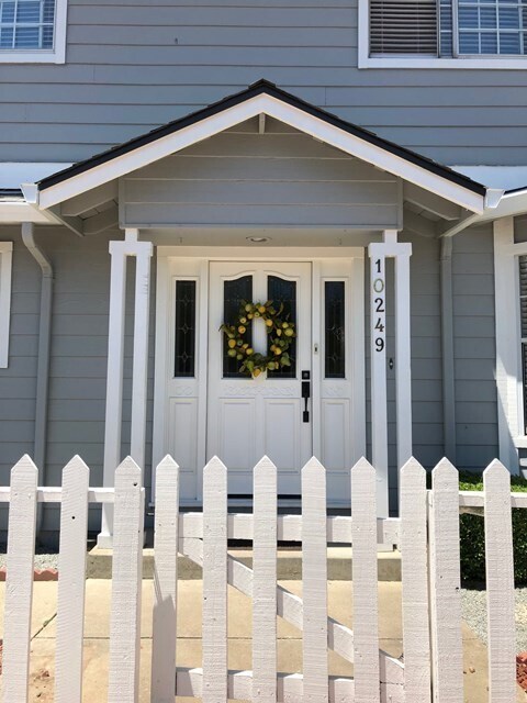 Building Photo - Cupertino Schools!