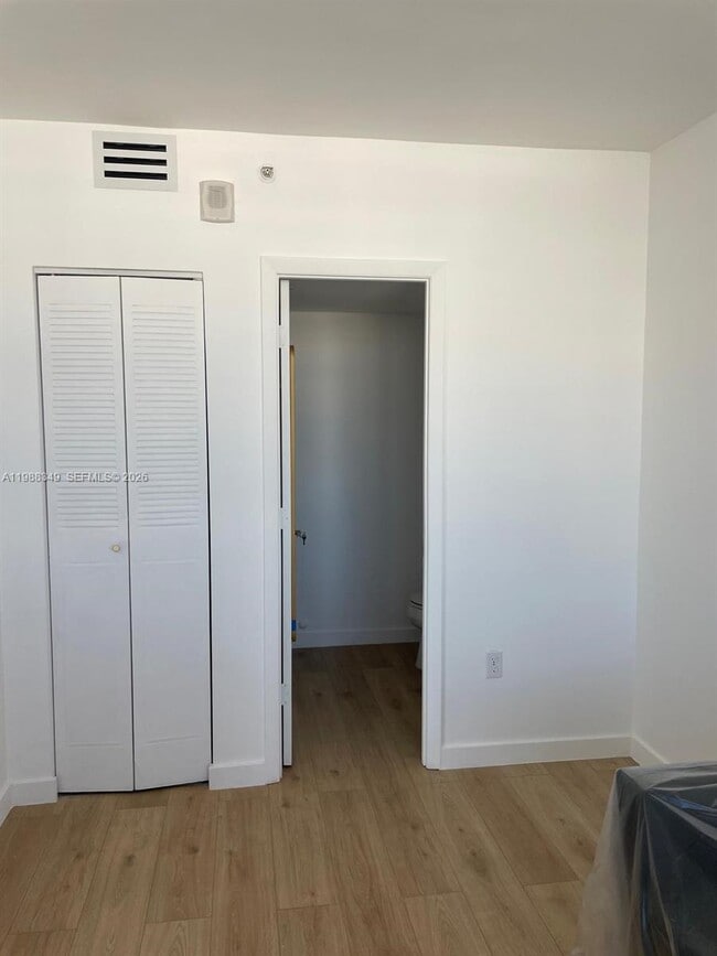 Building Photo - 2829 Indian Creek Dr